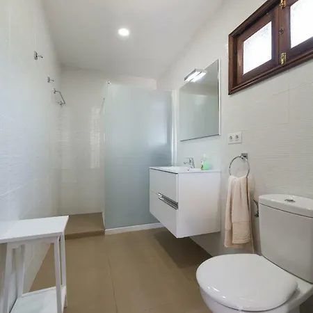 2br House - Solarium & Shower Terrace - 13