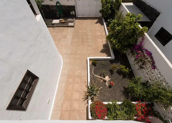 2br House - Solarium & Shower Terrace - 13